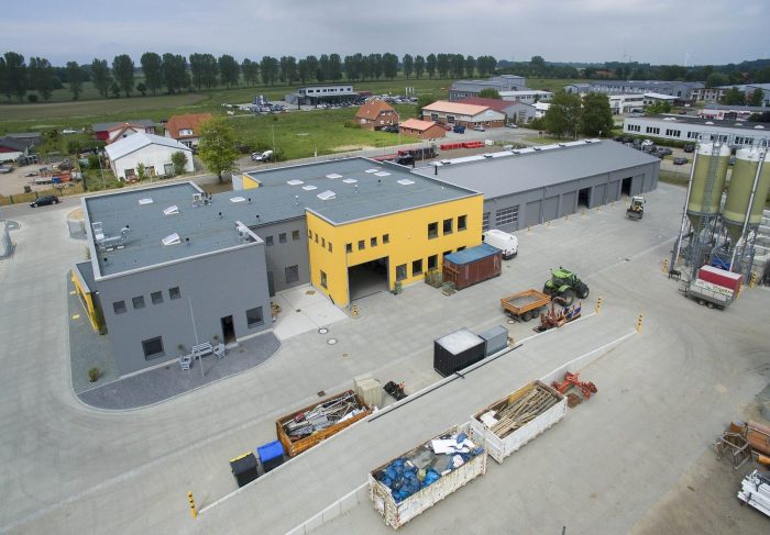 Vogelperspektive auf Industriehallenbau Oldenburg